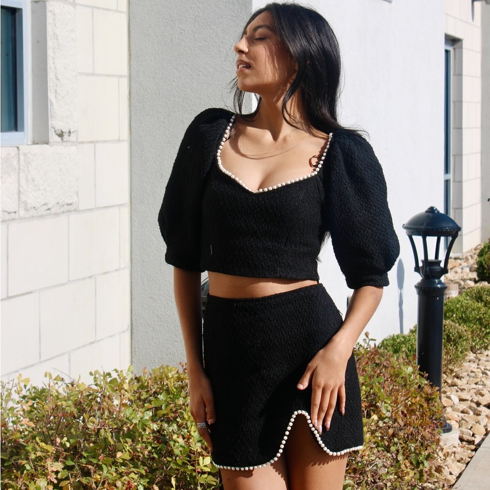 DO + BE 
Black Tweed Pearl Detail Half Sleeve Crop Top & Skirt set